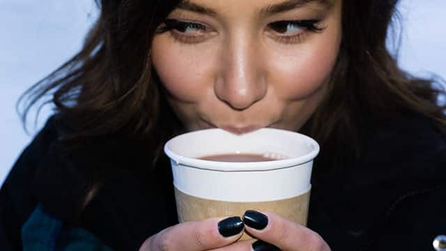 how does coffee stain your teeth? - colgate australia