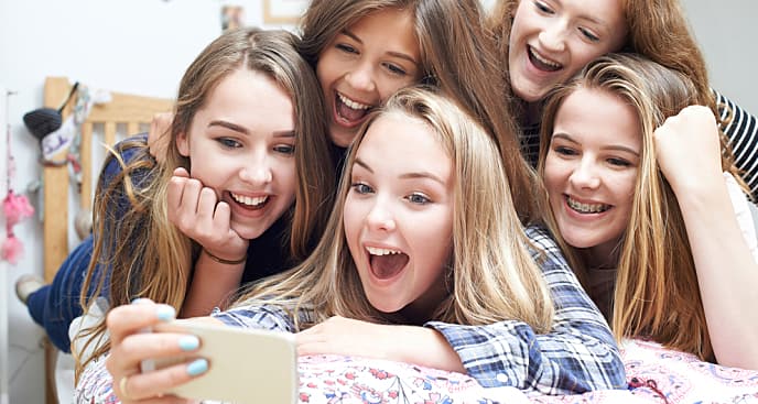 what are lingual braces - colgate au